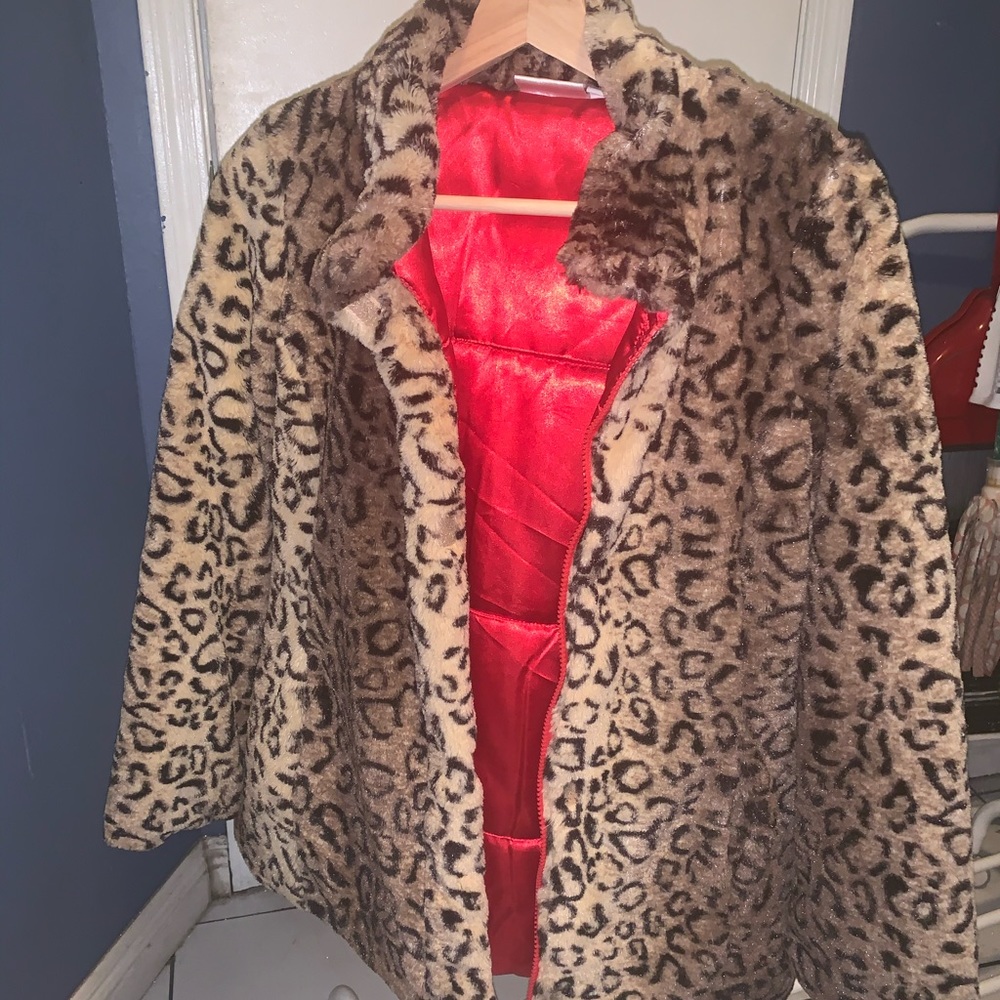 Cheetah print faux fur jacket